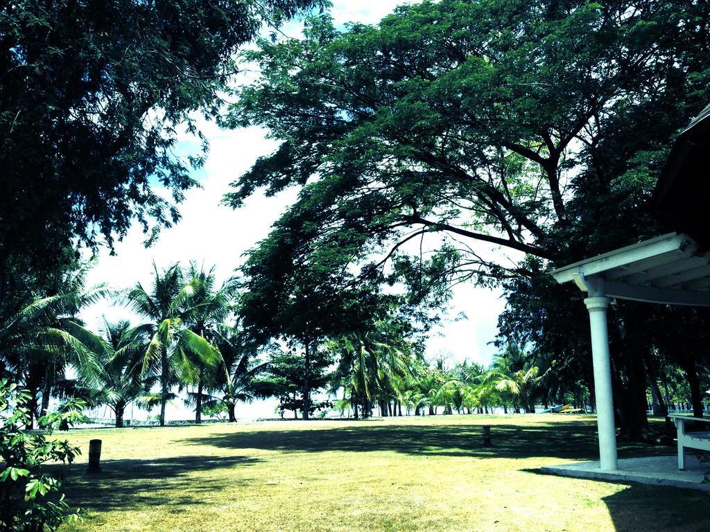 Cordova Reef Village Resort Lapu-Lapu City Exterior photo