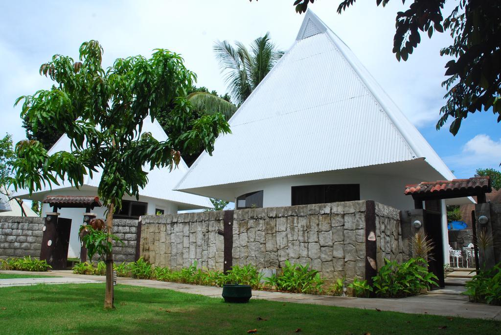 Cordova Reef Village Resort Lapu-Lapu City Exterior photo
