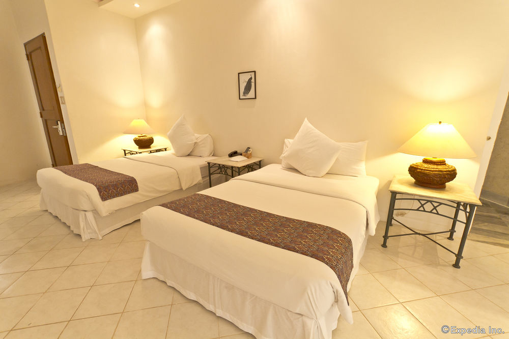 Cordova Reef Village Resort Lapu-Lapu City Exterior photo