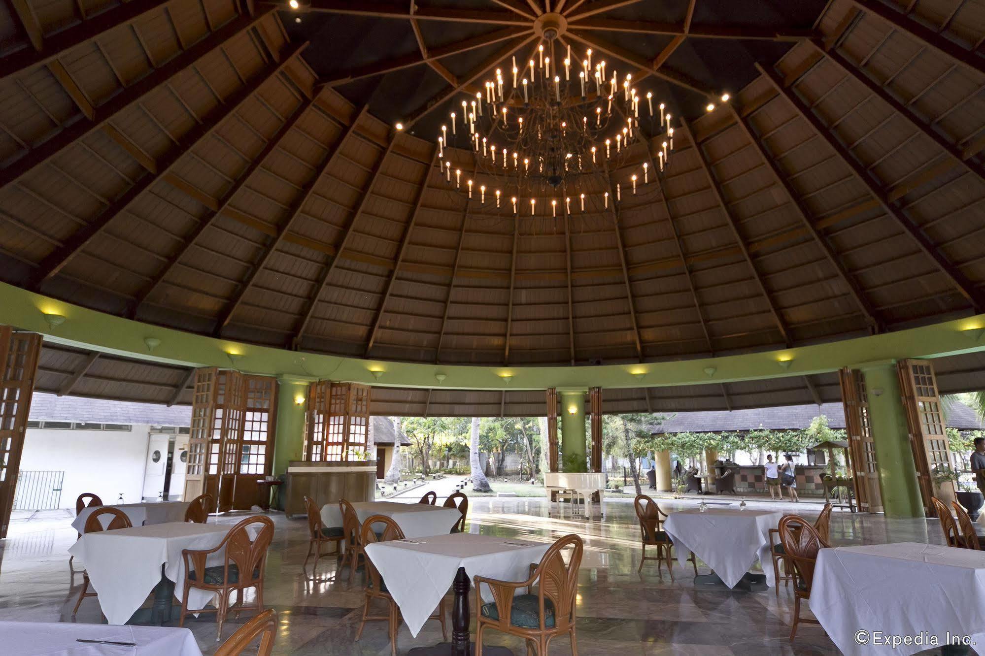 Cordova Reef Village Resort Lapu-Lapu City Exterior photo