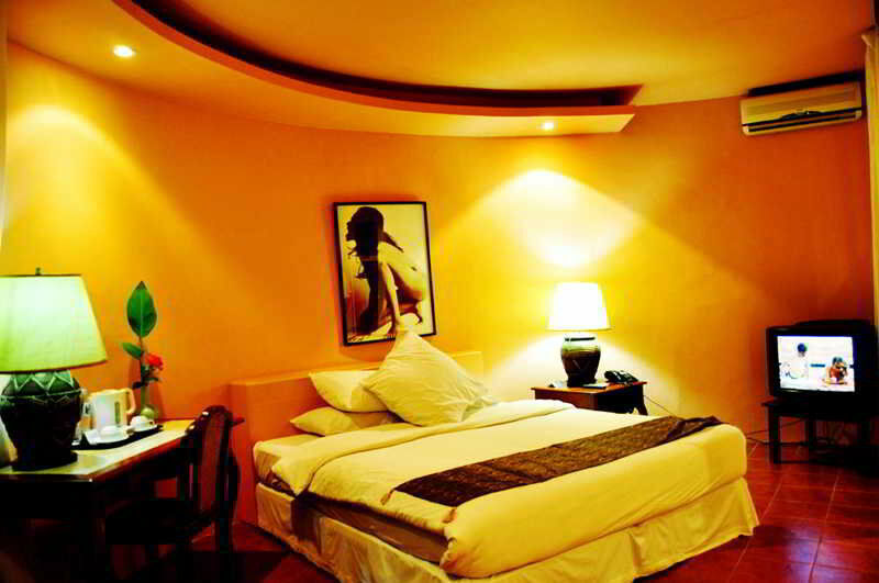 Cordova Reef Village Resort Lapu-Lapu City Exterior photo